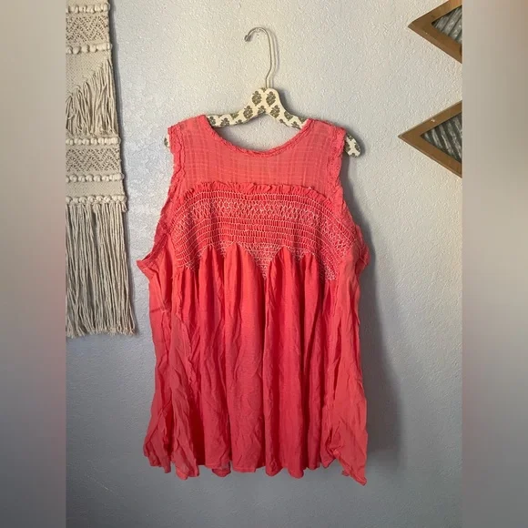 Free People Sea Breeze Tunic Top Blouse in Electropop Pink - Picture 5 of 6